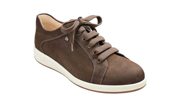 Schnürhalbschuhe